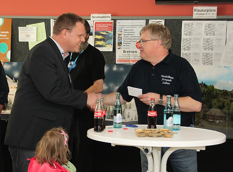 Gymnasium Lohne Vereinsausstellung 2014 ( 0) Gymnasium Lohne Vereinsausstellung 2014 ( 0)