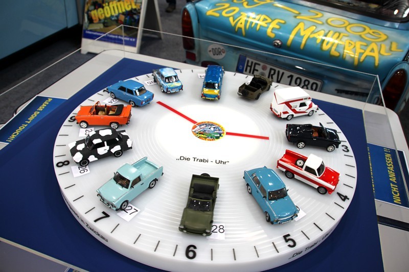 Trabi-Uhr M0dellbau-Freunde-Lohne 01 Trabi-Uhr M0dellbau-Freunde-Lohne 01